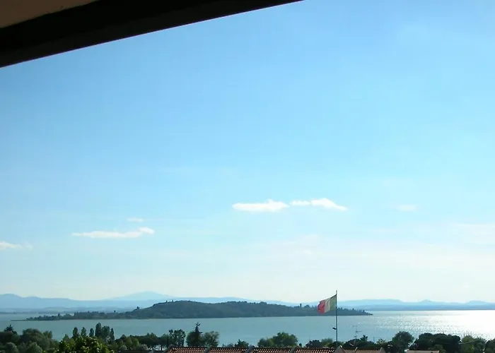 Larry * San Feliciano